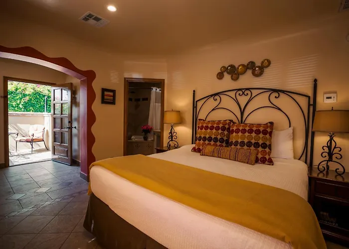 Los Arboles Hotel